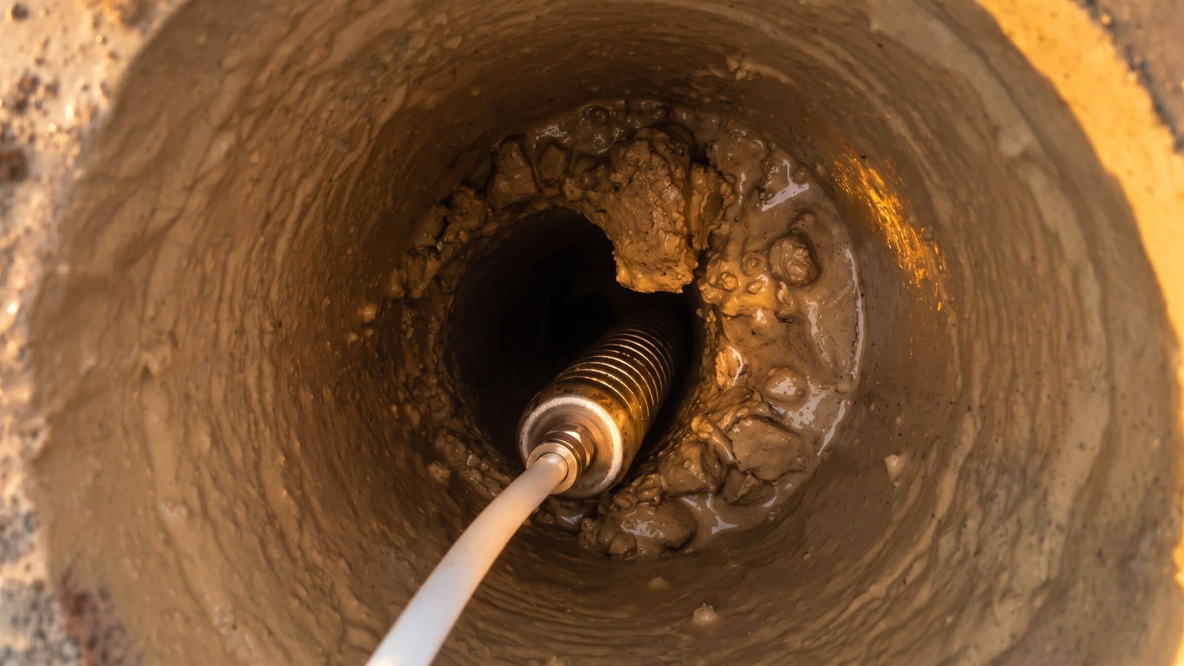 Soil gas probe installation: photo 3 of 9