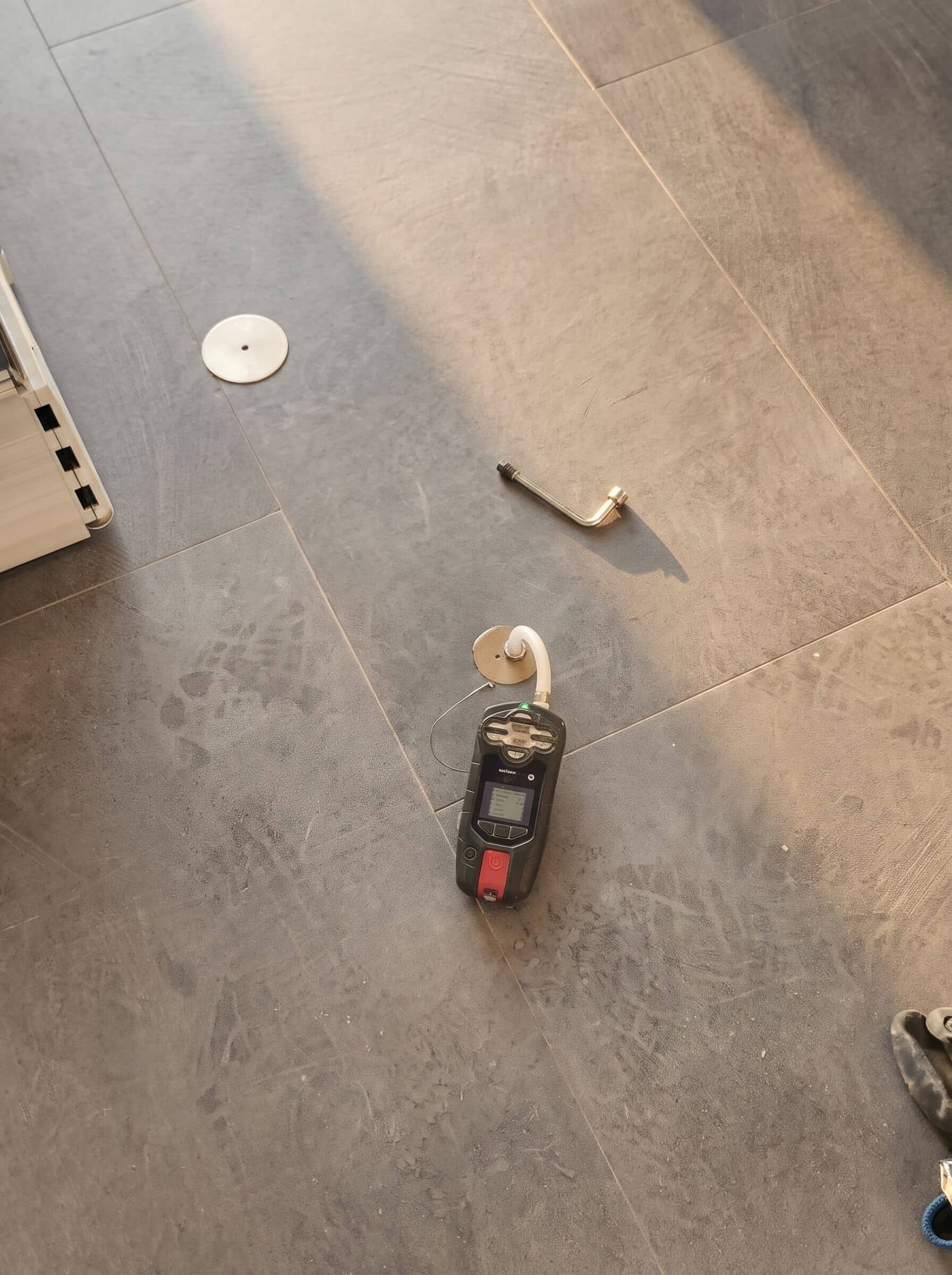 Soil gas probe installation: photo 4 of 9